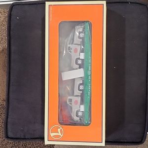 Lionel Trains 6-17551 NYC Flatcar with 2 Diecast Pickup Trucks